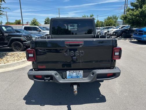 2020 Jeep Gladiator Sport