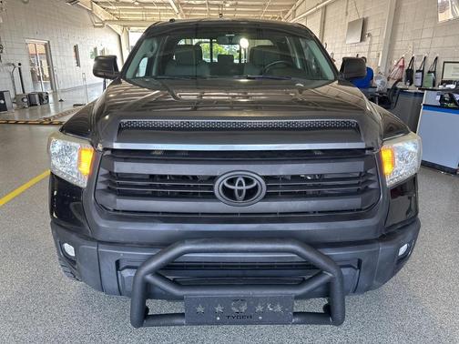 2014 Toyota Tundra SR5