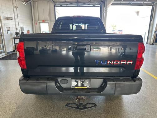 2014 Toyota Tundra SR5