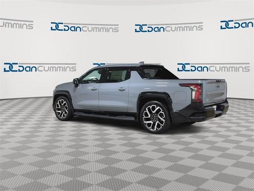 2025 Chevrolet Silverado EV RST