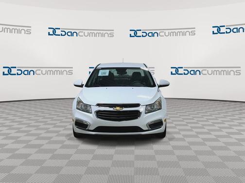 Summit White 2015 Chevrolet Cruze 2LT