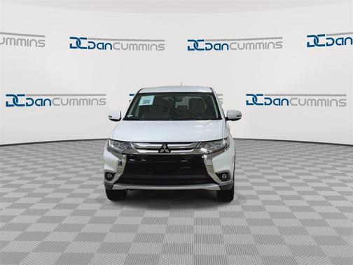 2016 Mitsubishi Outlander SE
