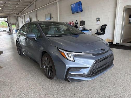 CELESTITE 2025 Toyota Corolla SE