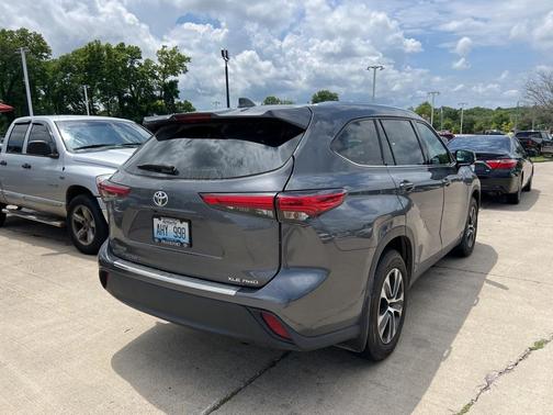 2020 Toyota Highlander XLE