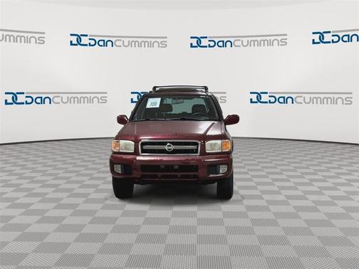 2004 Nissan Pathfinder LE
