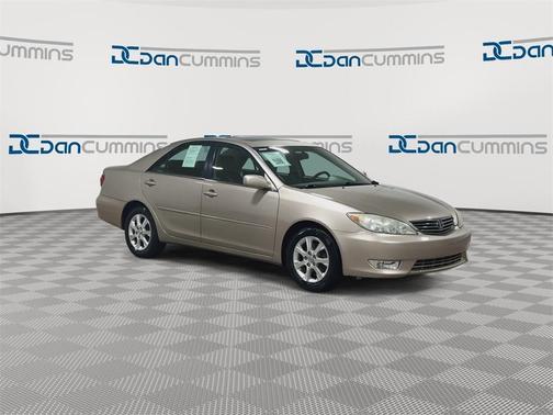 2005 Toyota Camry XLE
