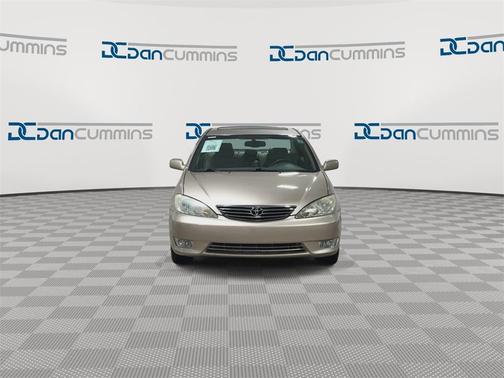 2005 Toyota Camry XLE
