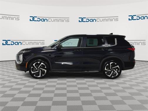 2023 Mitsubishi Outlander SE Special Edition