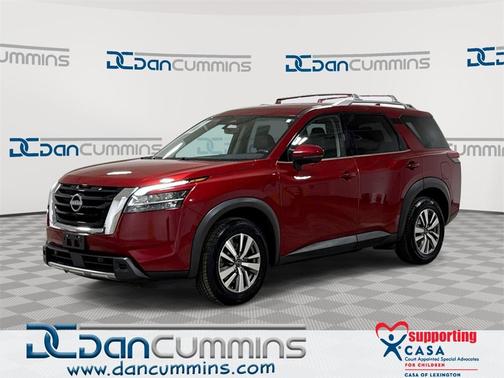2023 Nissan Pathfinder SL