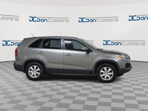 2011 Kia Sorento LX