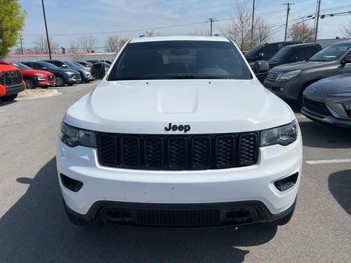 2019 Jeep Grand Cherokee Laredo