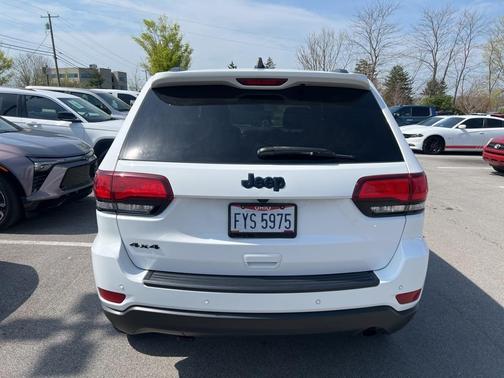 2019 Jeep Grand Cherokee Laredo