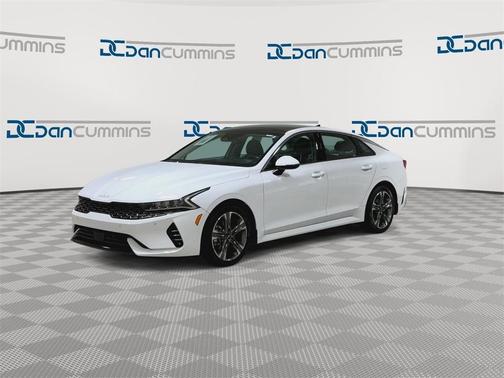 2022 Kia K5 EX