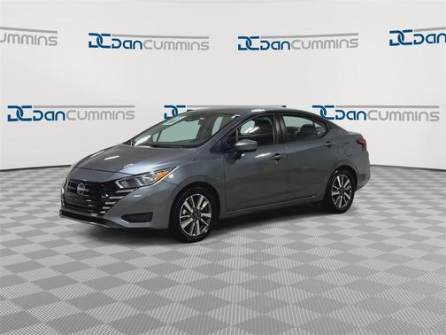 2023 Nissan Versa 1.6 SV