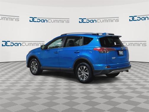 2017 Toyota RAV4 Hybrid XLE