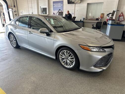2018 Toyota Camry XLE