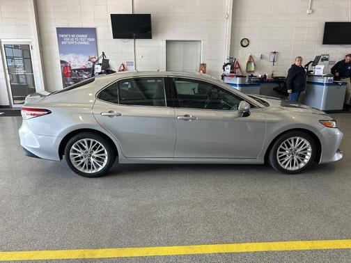 2018 Toyota Camry XLE