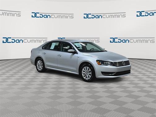 2015 Volkswagen Passat 1.8T Auto Wolfsburg Ed