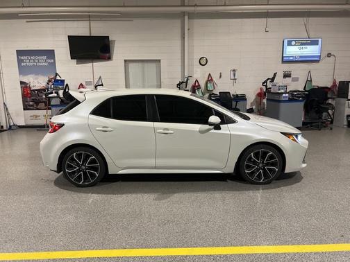 2020 Toyota Corolla Hatchback XSE