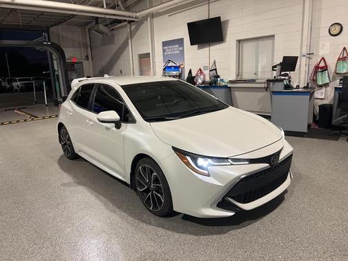 2020 Toyota Corolla Hatchback XSE