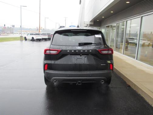 2026 Ford Escape ST-Line Select