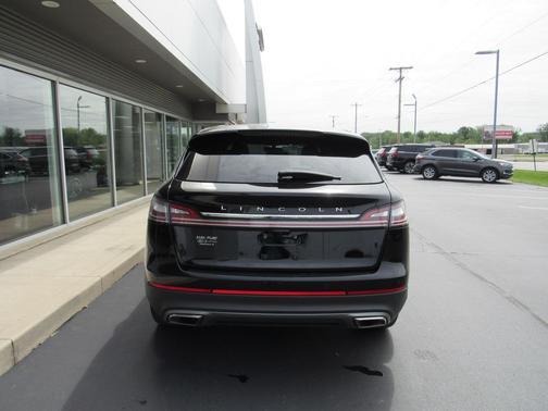 Infinite Black Metallic Clearcoat 2023 Lincoln Nautilus Reserve