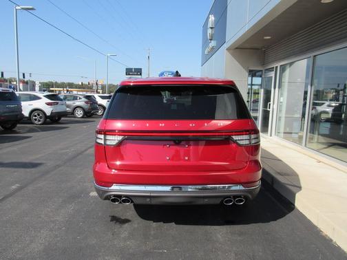 2025 Lincoln Aviator Premiere