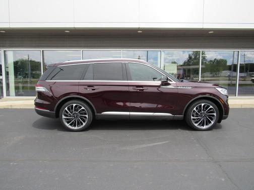 Diamond Red Metallic Tinted Clearcoat 2023 Lincoln Aviator Reserve