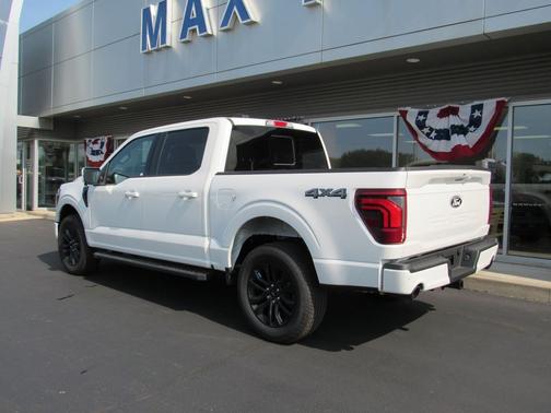Star White Metallic Tri-Coat 2026 Ford F-150 Lariat
