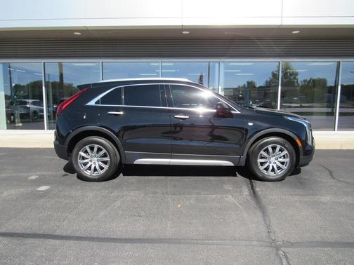 2020 Cadillac XT4 Premium Luxury