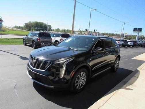 2020 Cadillac XT4 Premium Luxury