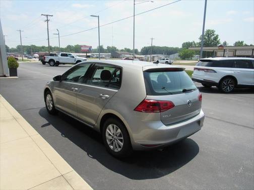 2017 Volkswagen Golf TSI S 4-Door