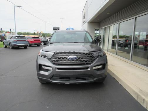 Carbonized Gray Metallic 2023 Ford Explorer XLT