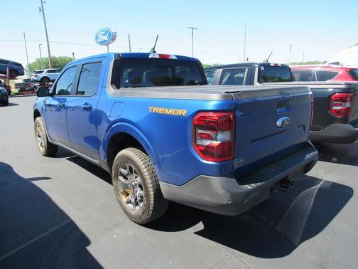 Atlas Blue Metallic 2024 Ford Maverick Lariat