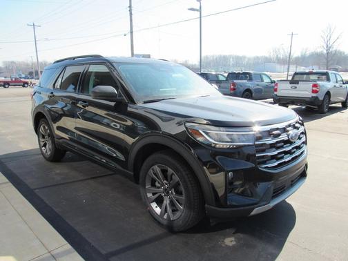 2026 Ford Explorer Active w/200A Pkg