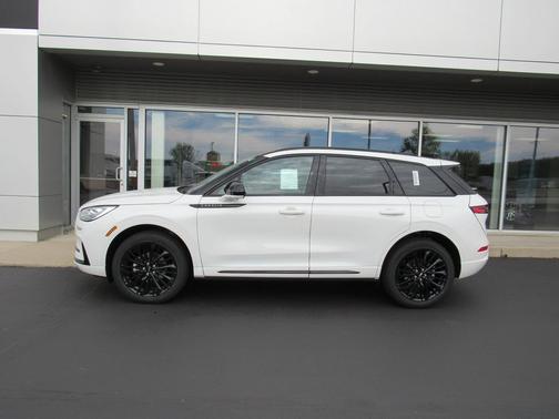 2026 Lincoln Corsair Reserve