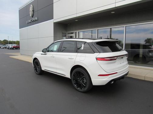 2026 Lincoln Corsair Reserve