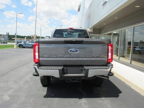 2025 Ford F-350 XLT