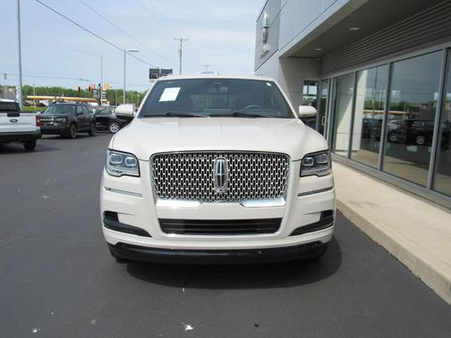 Peral 2024 Lincoln Navigator Reserve