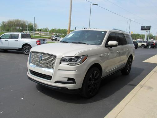 Peral 2024 Lincoln Navigator Reserve