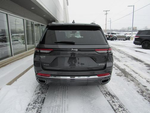 2022 Jeep Grand Cherokee Overland