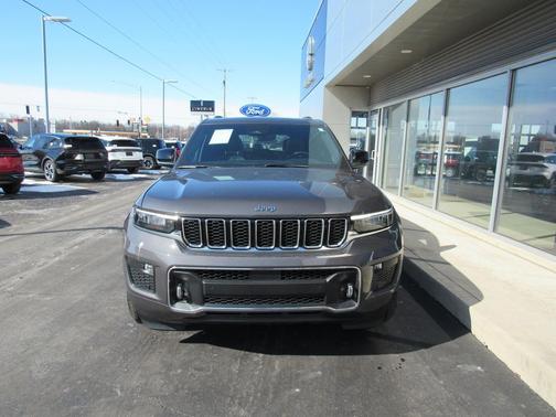 2022 Jeep Grand Cherokee Overland