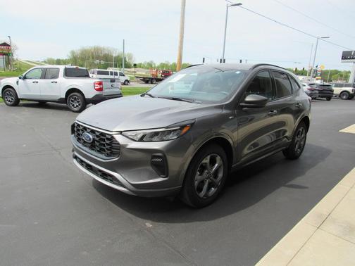 Carbonized Gray Metallic 2023 Ford Escape ST-Line