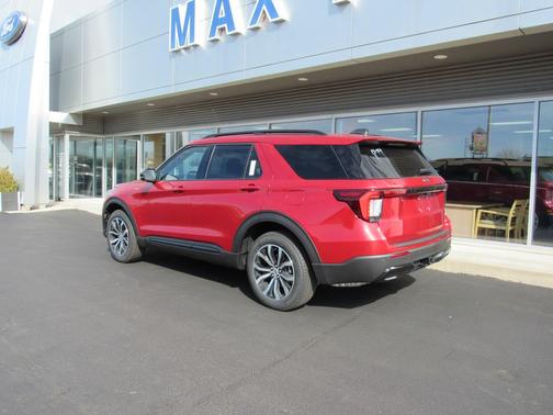 Rapid Red Metallic Tinted Clearcoat 2026 Ford Explorer ST-Line
