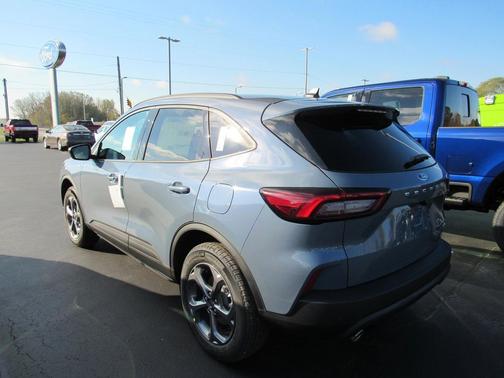 2026 Ford Escape Platinum