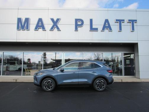 2026 Ford Escape Platinum