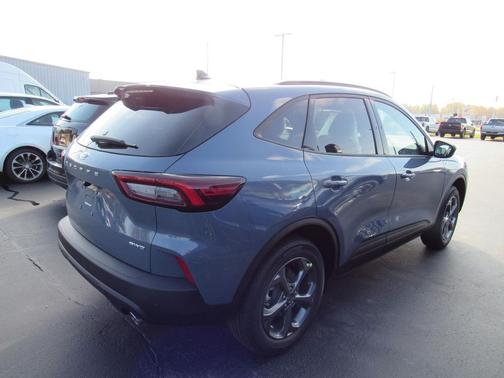 2026 Ford Escape Platinum