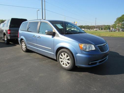 2012 Chrysler Town & Country Touring-L