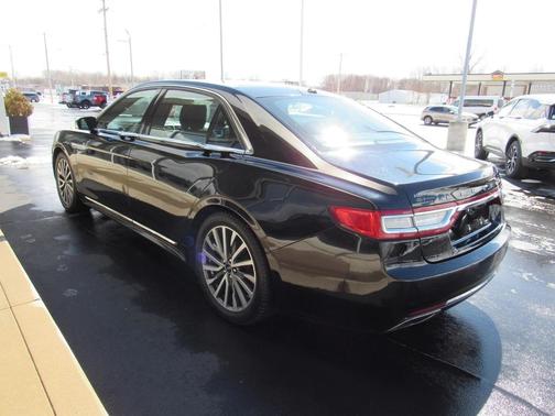 2017 Lincoln Continental Select