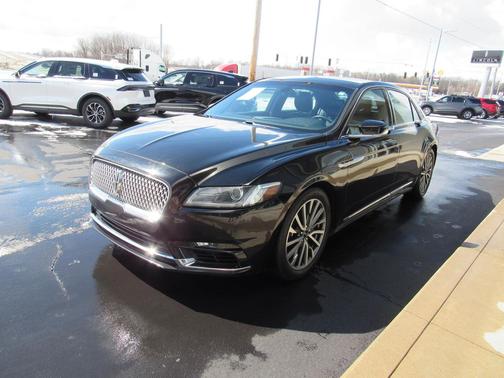 2017 Lincoln Continental Select